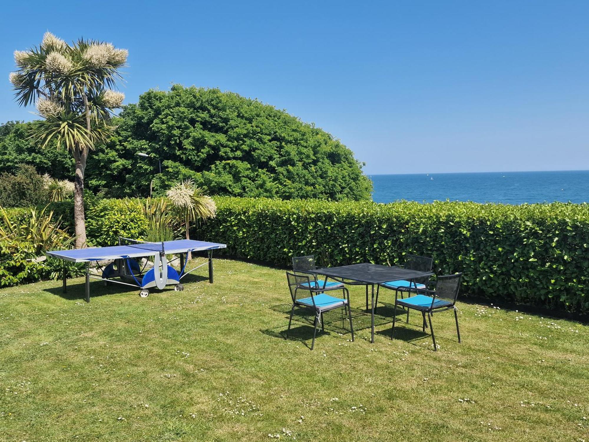 Blue Hills Luxury Apartment, Bay Front With Parking 法尔茅斯 外观 照片